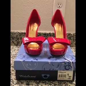 NIB Red Patent Open Toe Bow High Heel Size 7